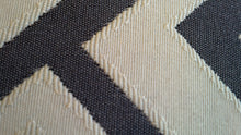 Load image into Gallery viewer, Pillow - Black Maze